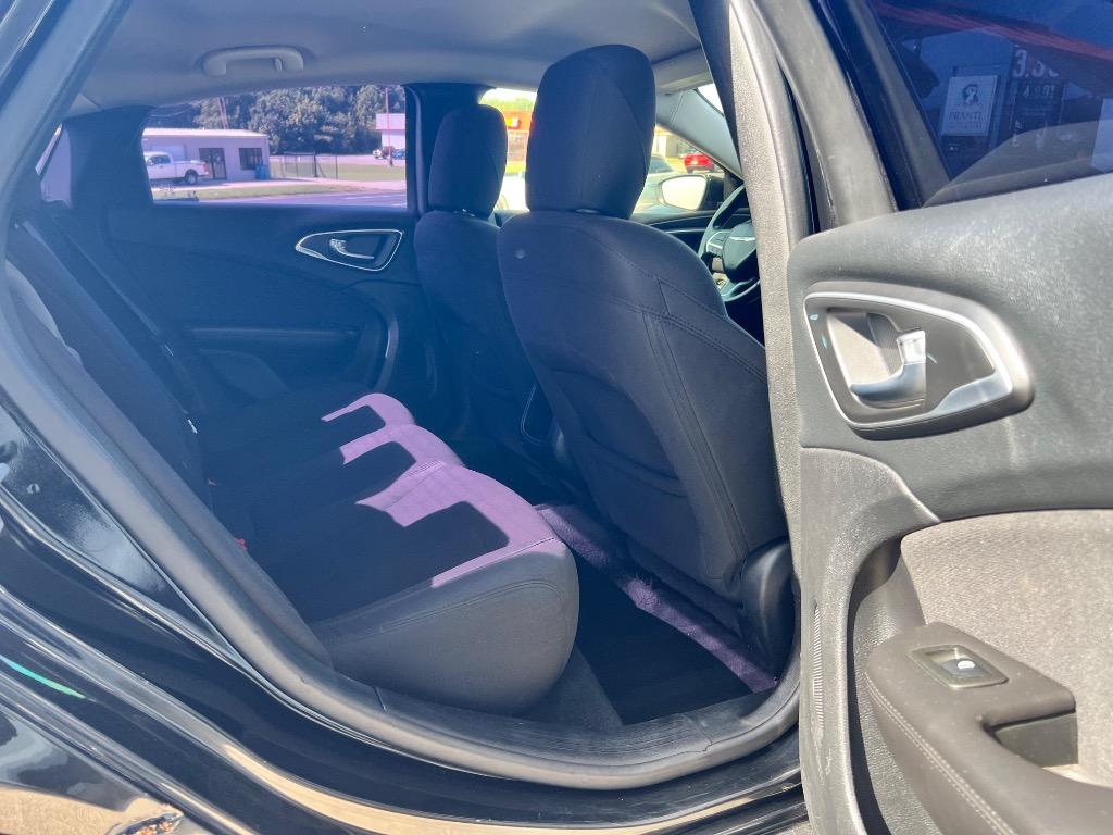 2015 Chrysler 200
