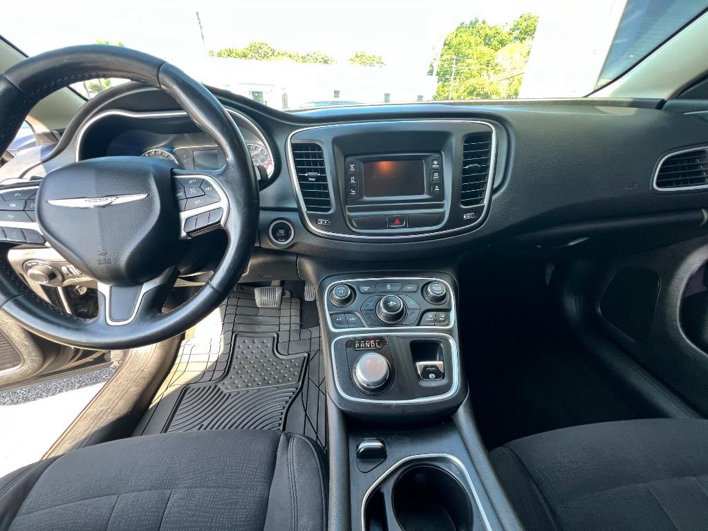2015 Chrysler 200