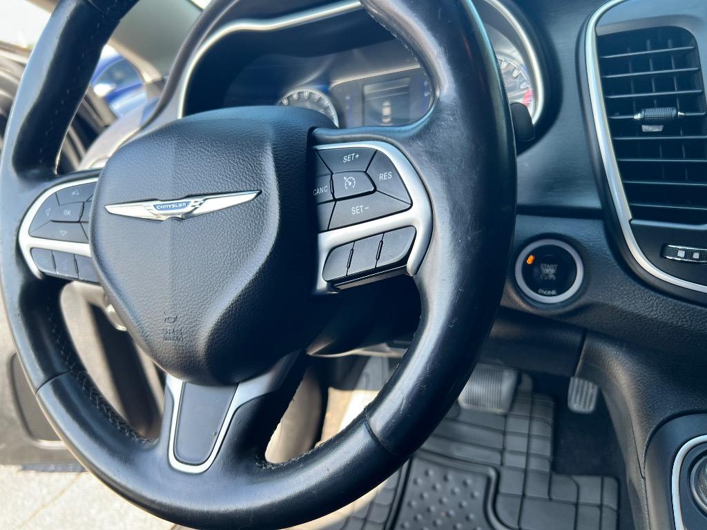 2015 Chrysler 200