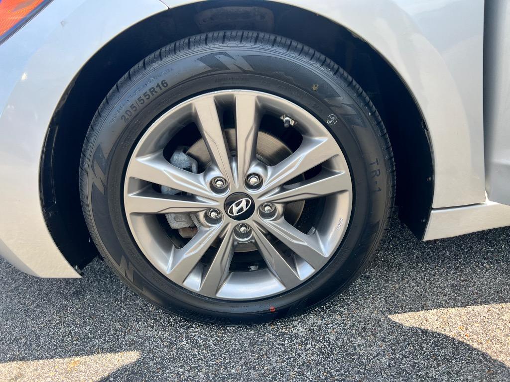 2017 Hyundai Elantra