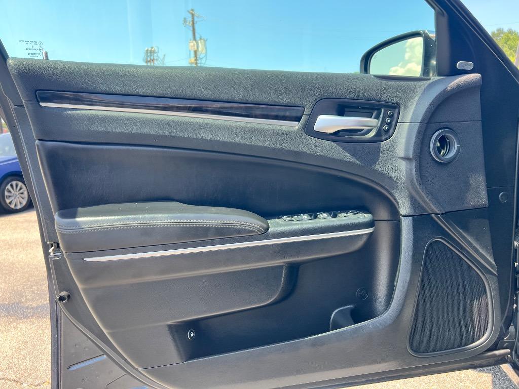 2018 Chrysler 300