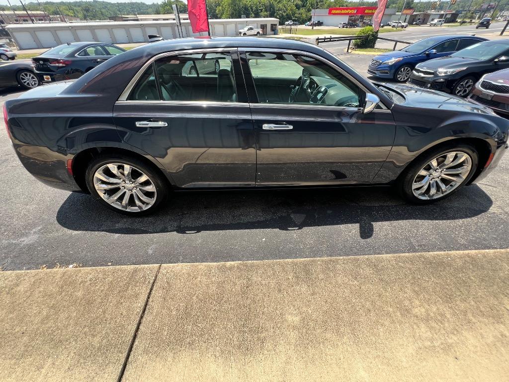 2018 Chrysler 300