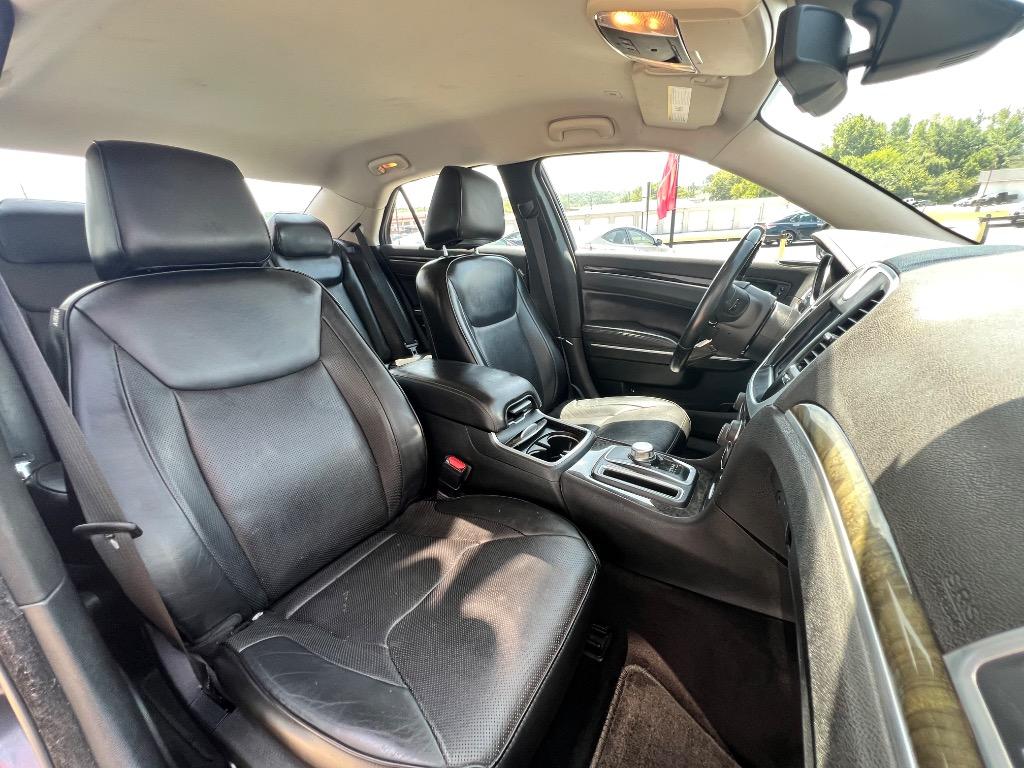2018 Chrysler 300