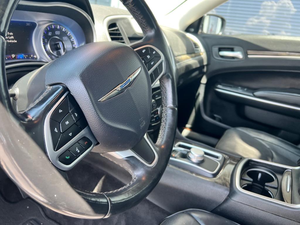 2018 Chrysler 300