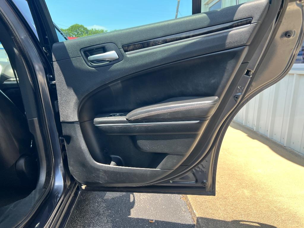 2018 Chrysler 300