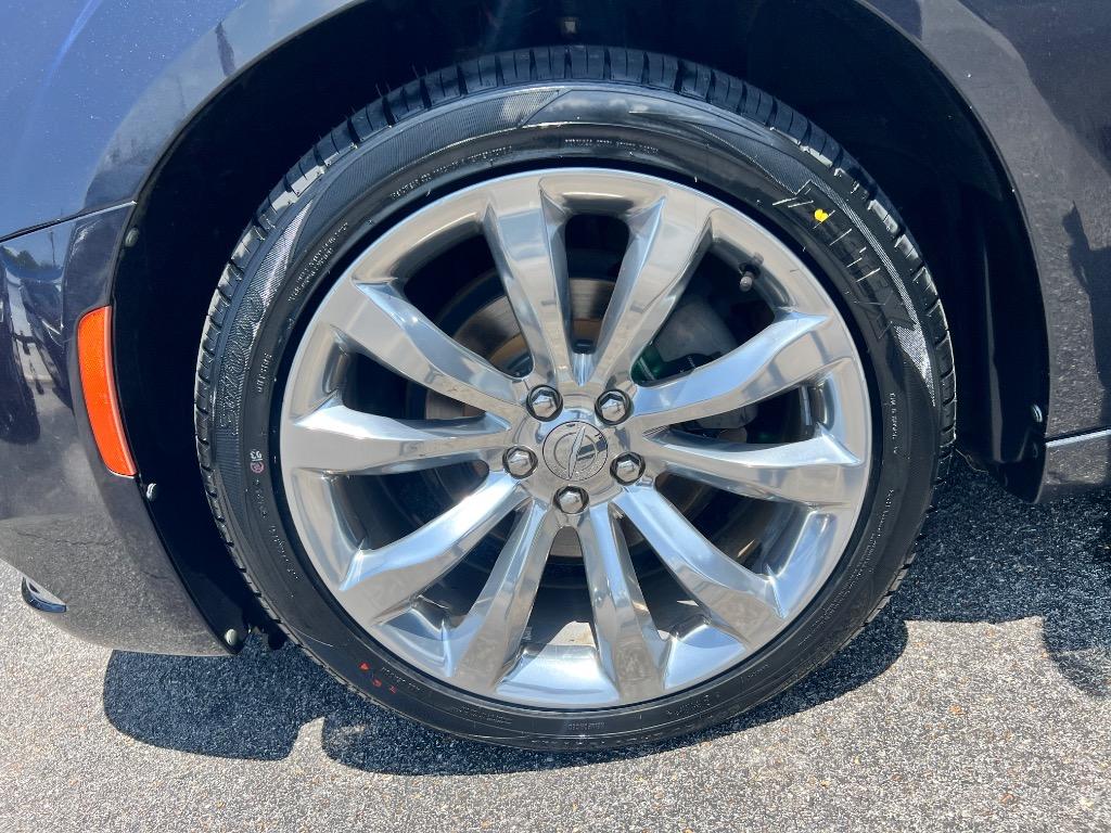 2018 Chrysler 300