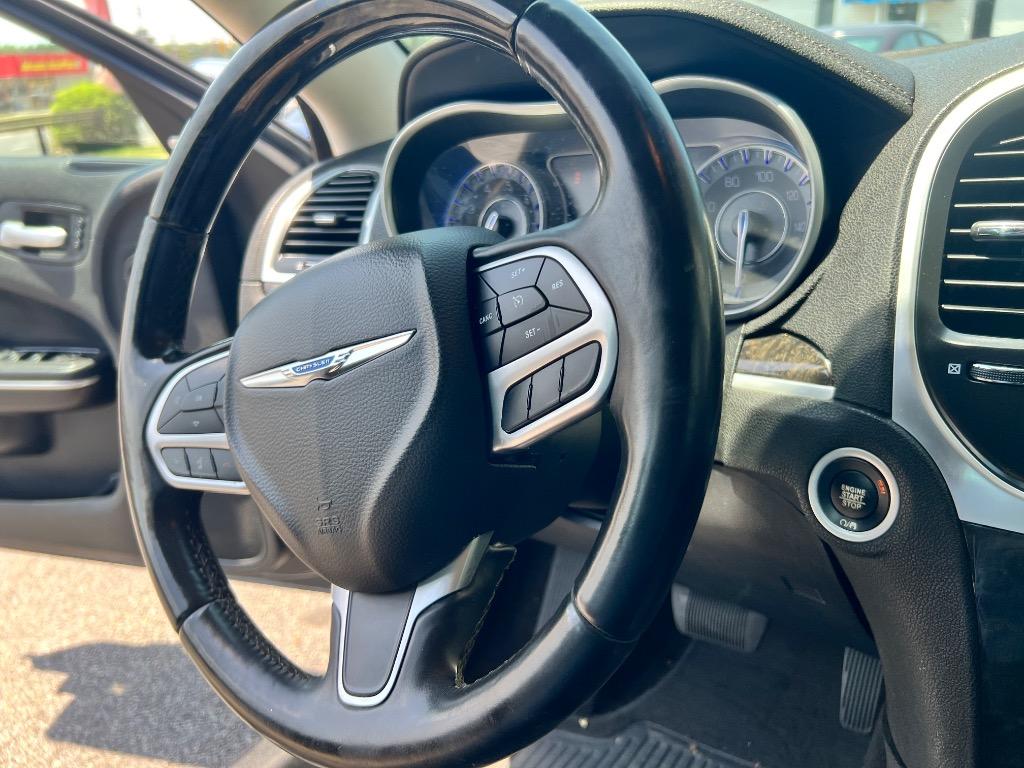2018 Chrysler 300