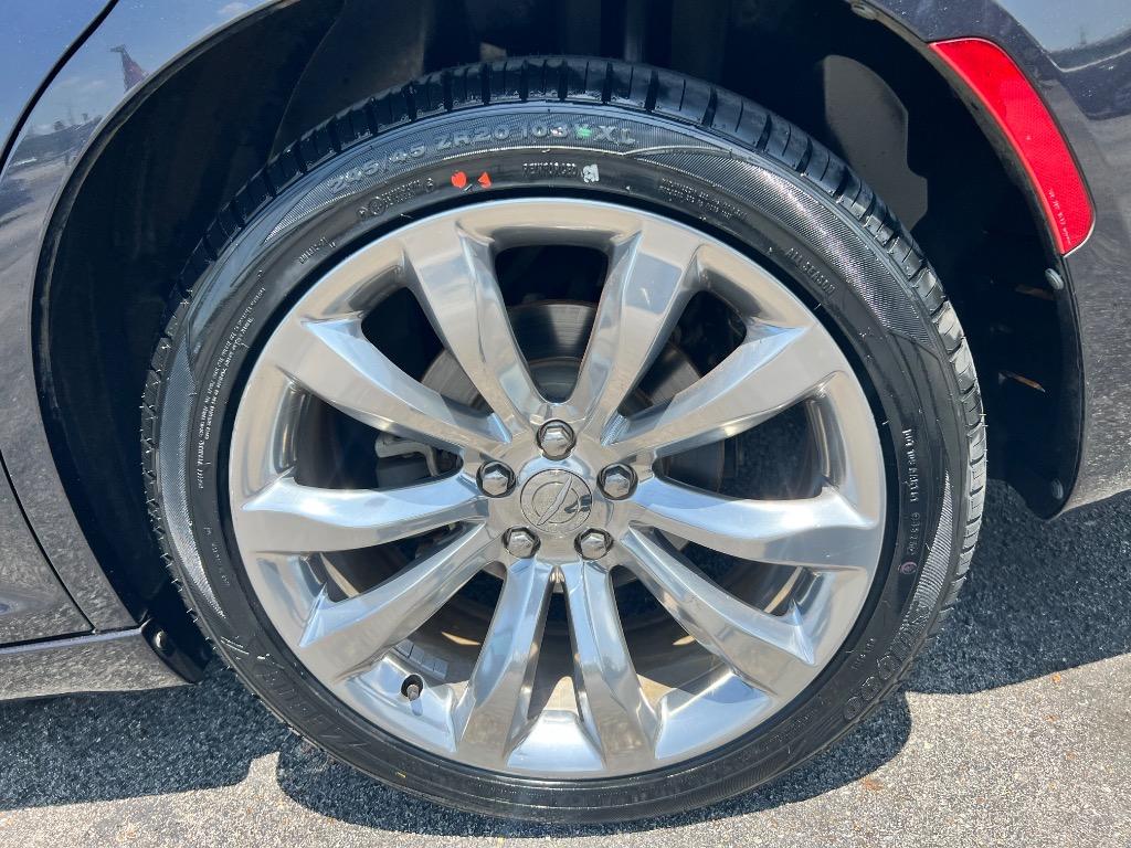 2018 Chrysler 300