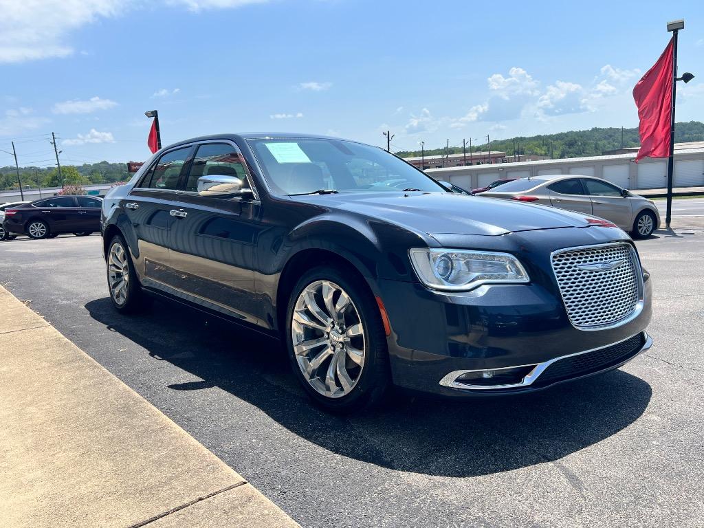 2018 Chrysler 300