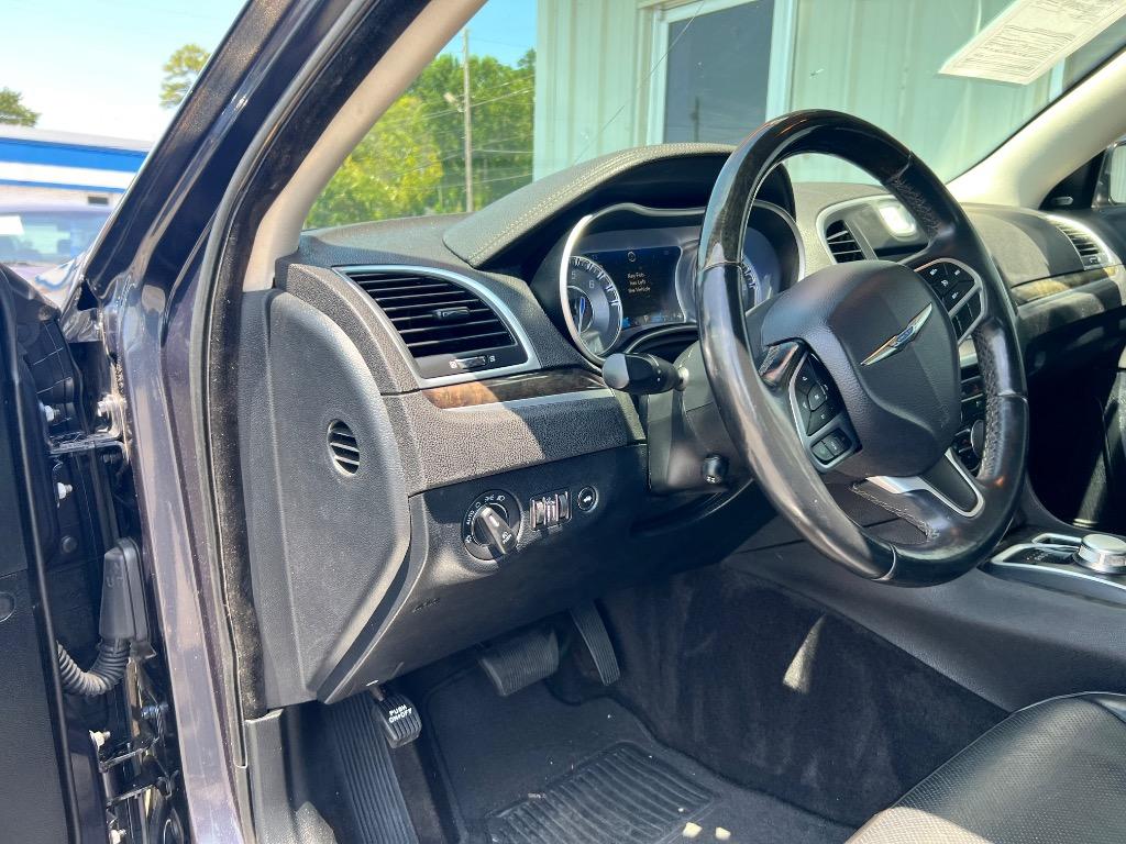 2018 Chrysler 300