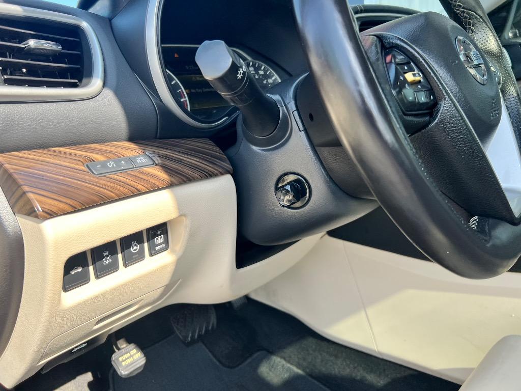2016 Nissan Maxima