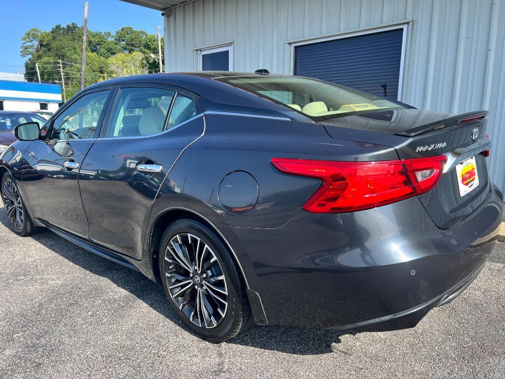 2016 Nissan Maxima