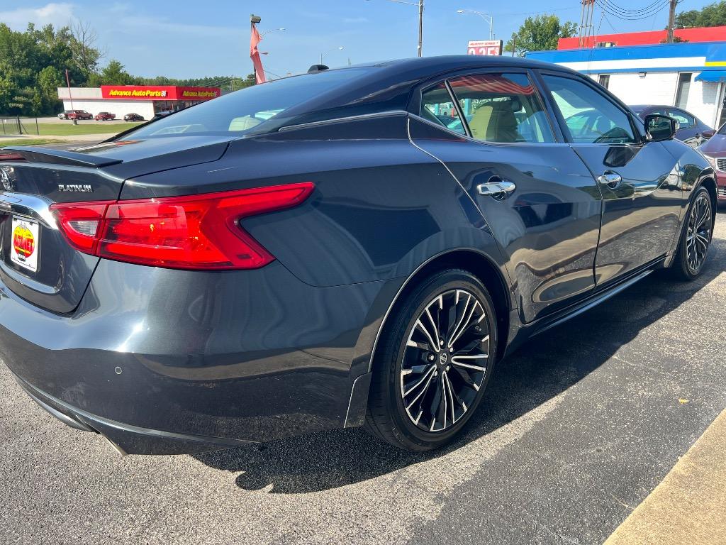 2016 Nissan Maxima