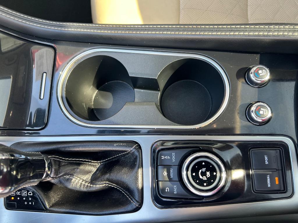 2016 Nissan Maxima