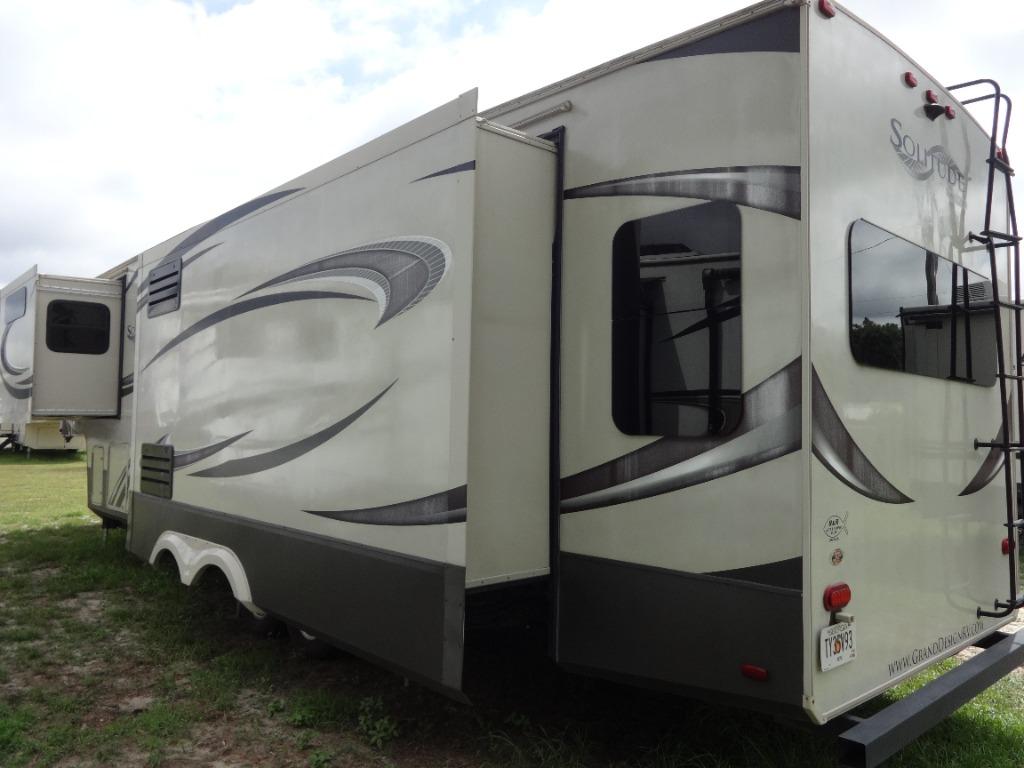 2015 Grand Design Recreational Grand Design Recreational - $29,900