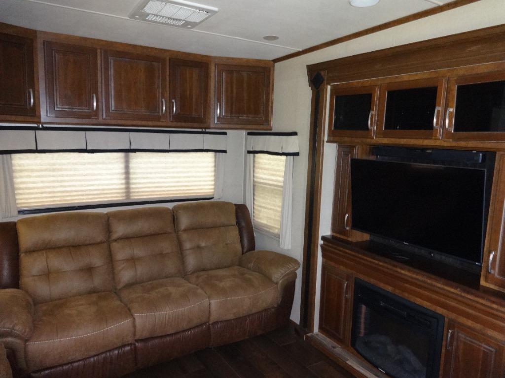 2015 Grand Design Recreational Grand Design Recreational - $29,900