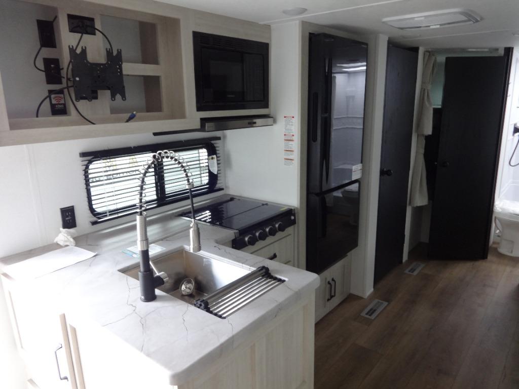 2025 FOREST RIVER Puma - $44,015