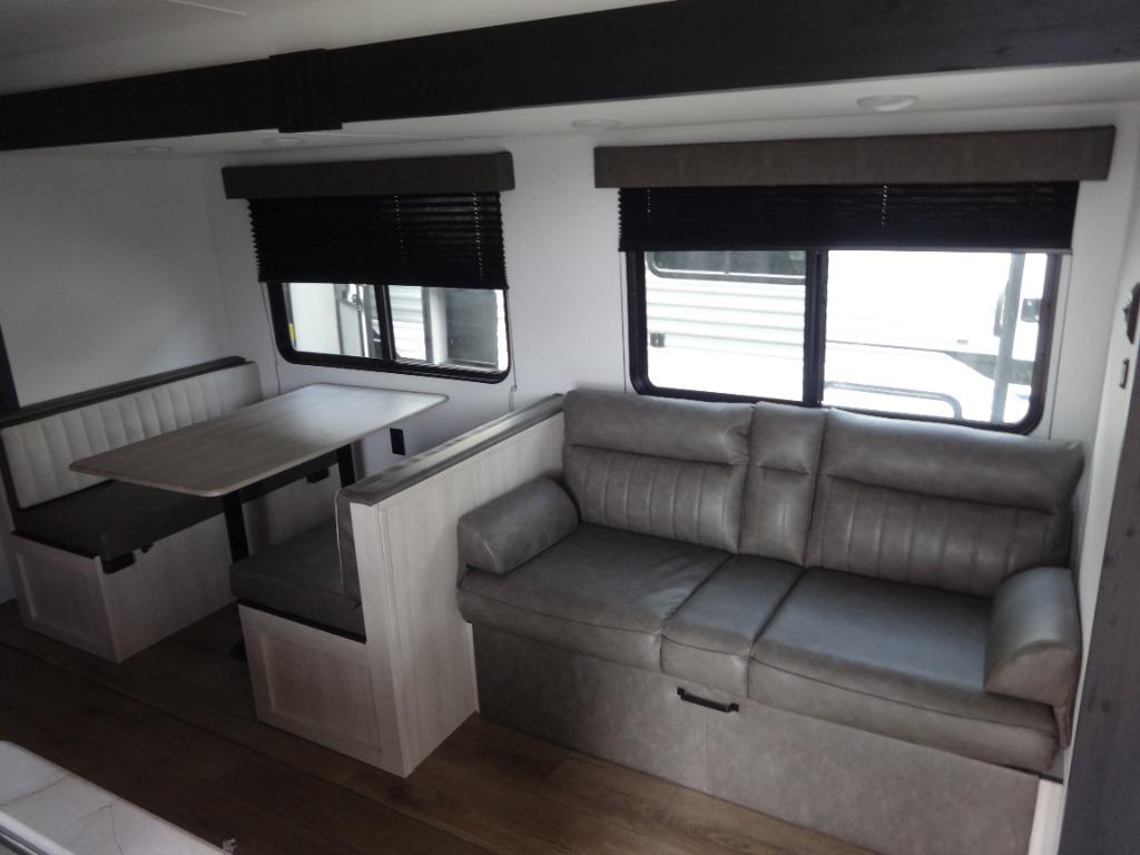 2025 FOREST RIVER Puma - $44,015