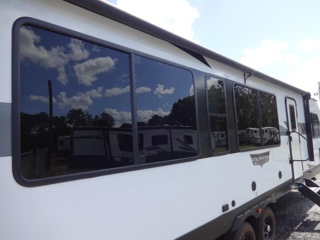 2024 Forest River Wildwood X-Lite - $33,900