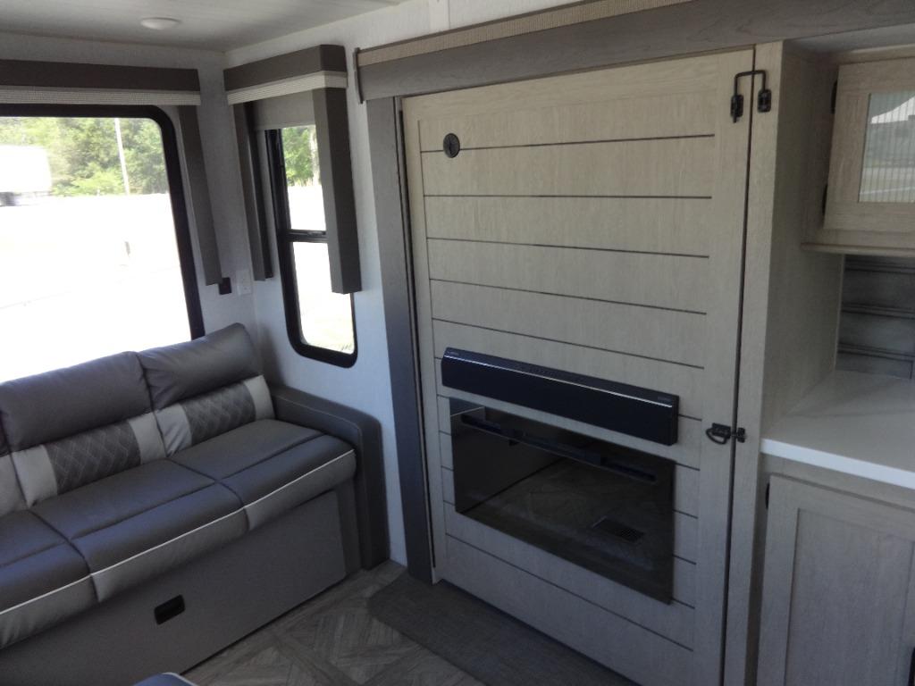 2024 Forest River Wildwood X-Lite - $33,900