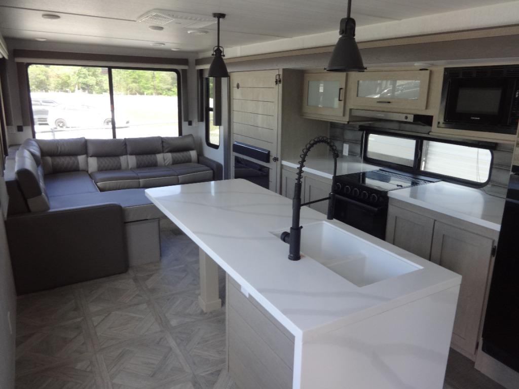 2024 Forest River Wildwood X-Lite - $33,900