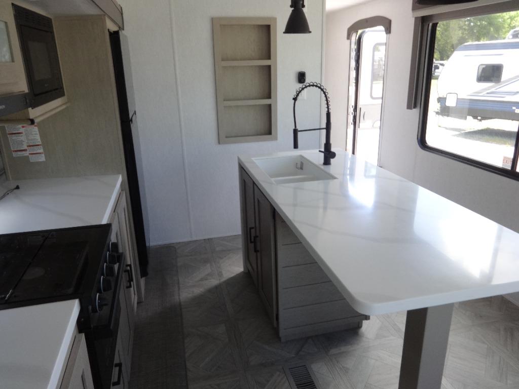 2024 Forest River Wildwood X-Lite - $33,900