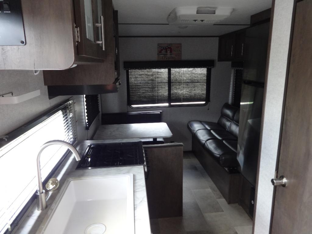2021 Keystone Keystone - $21,900