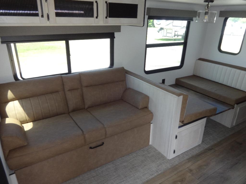 2027 PALOMINO PUMA 337BH - $54,764