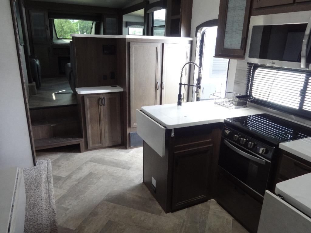 2021 Winnebago Of Indiana Voyage - $46,900