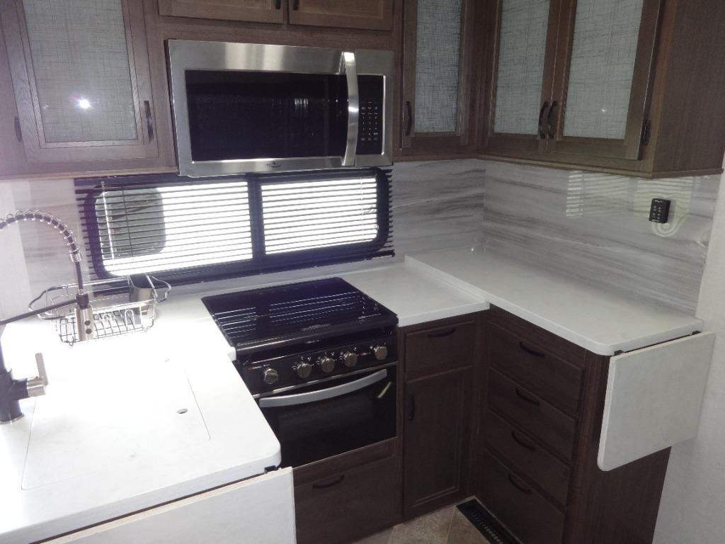 2021 Winnebago Of Indiana Voyage - $46,900