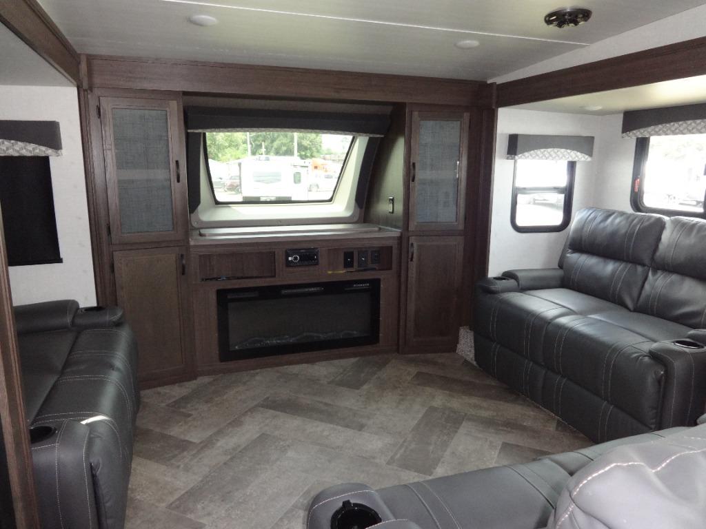 2021 Winnebago Of Indiana Voyage - $46,900