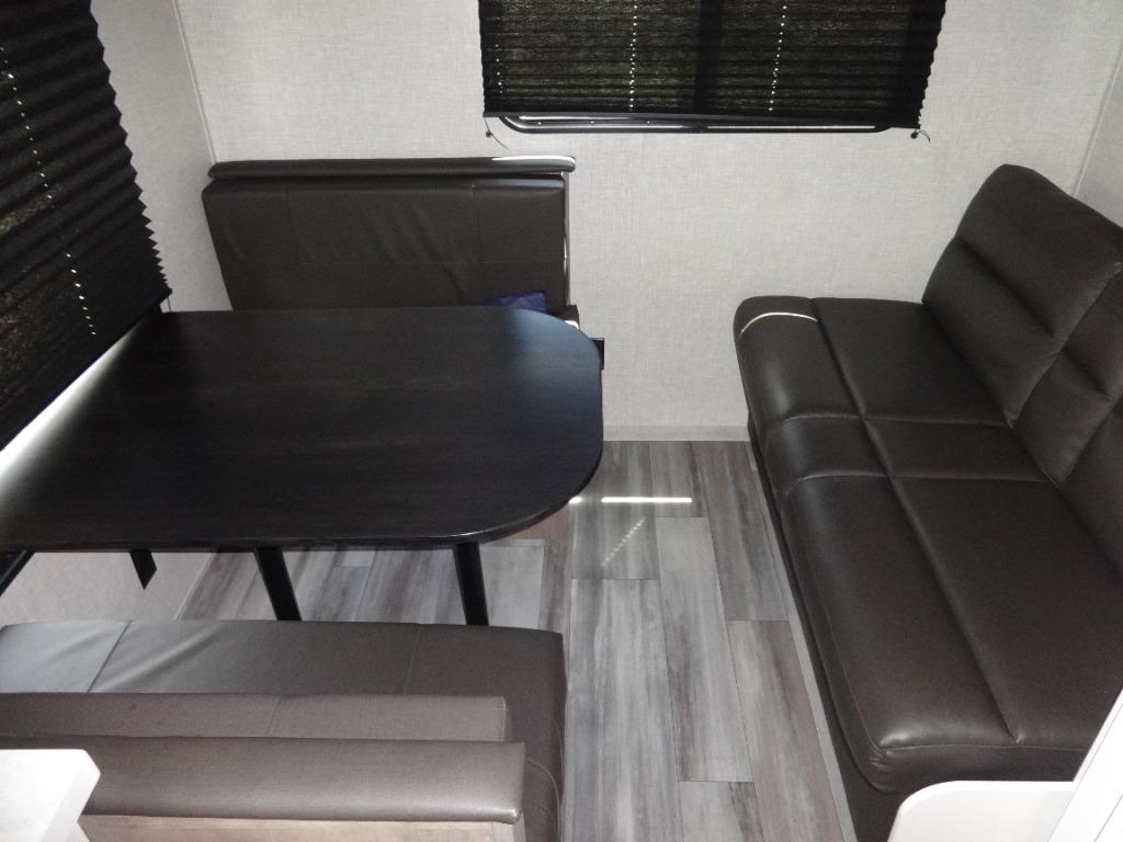 2024 JAYCO JAYFLIGHT SLX 210QB  - $22,900