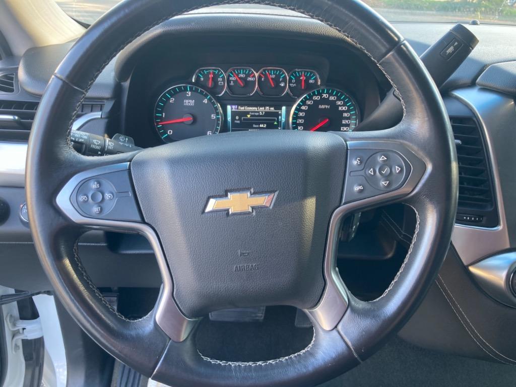 2016 Chevrolet Suburban 1500 LS photo