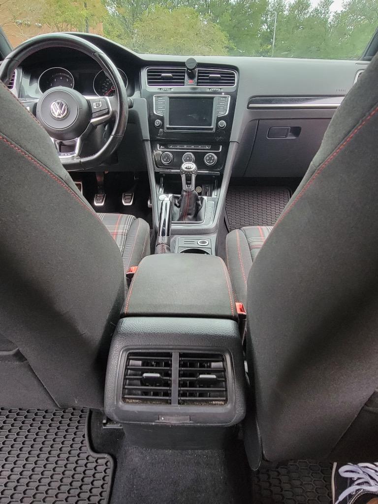 2017 Volkswagen Golf - $14,990