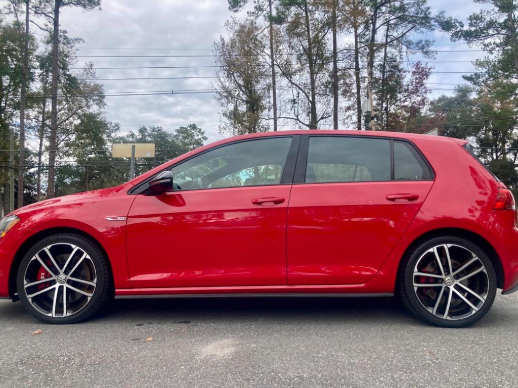 2017 Volkswagen Golf - $14,990