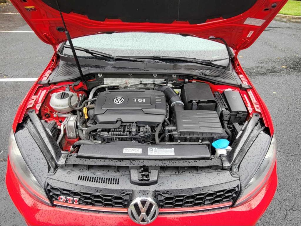 2017 Volkswagen Golf - $14,990