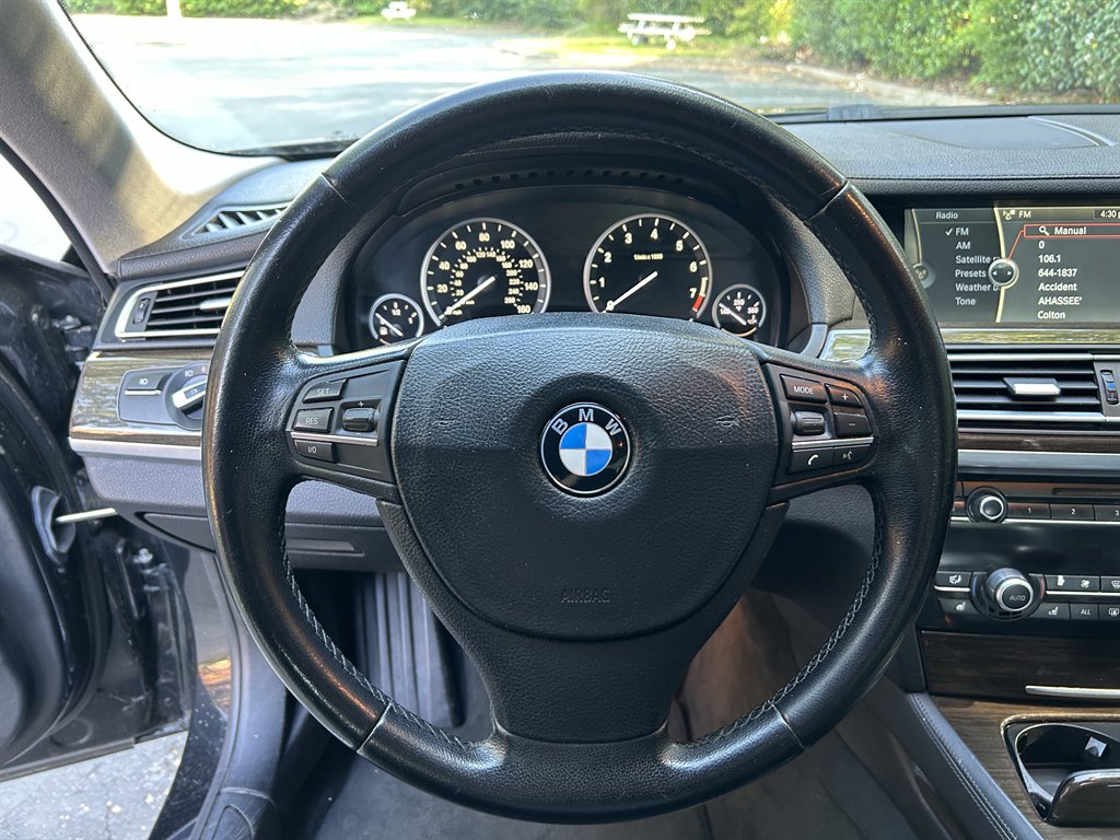 2011 BMW MDX 750i photo