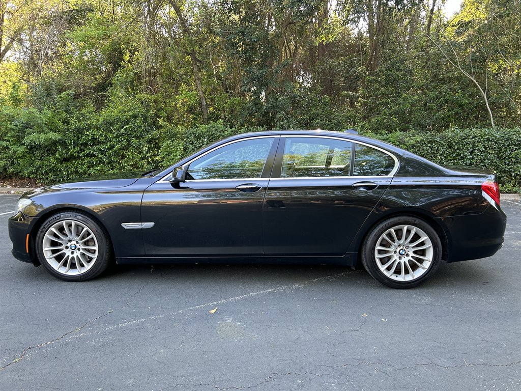 2011 BMW MDX 750i photo