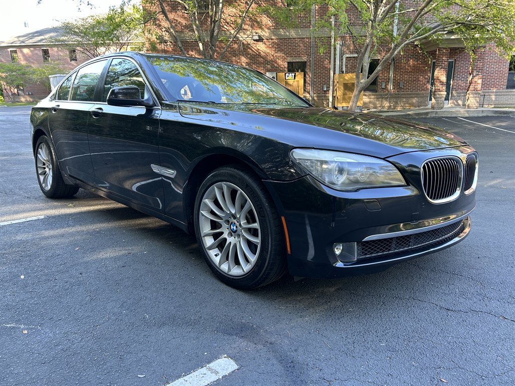 2011 BMW MDX 750i photo