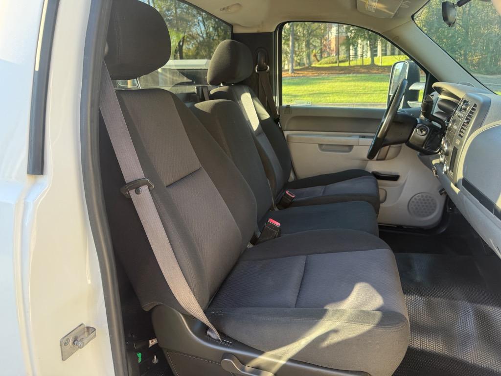 2011 Chevrolet Silverado - $27,990