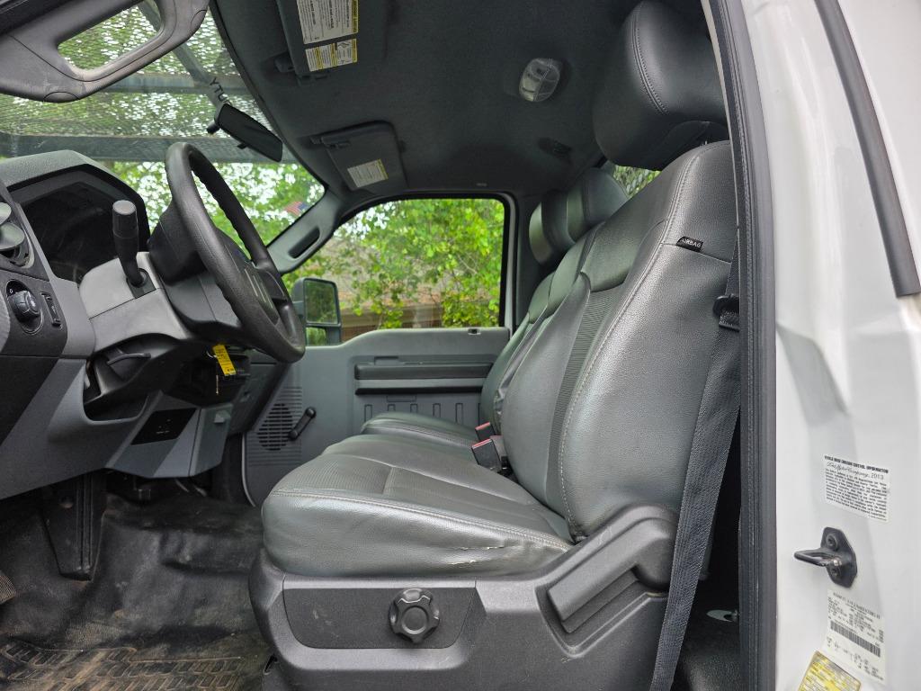 2013 Ford F-550 - $29,990