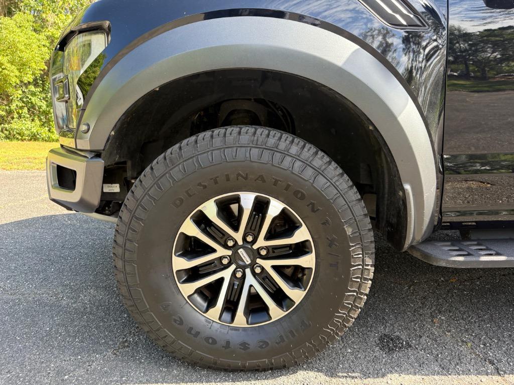 2019 Ford F-150 - $42,990