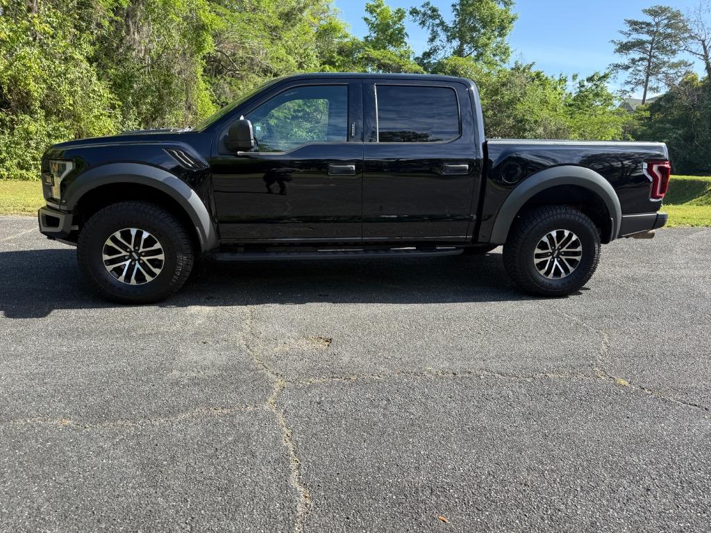 2019 Ford F-150 - $42,990