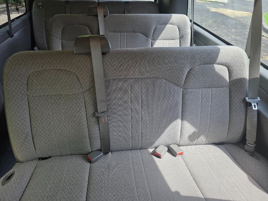 2016 Chevrolet G3500 Vans - $34,990