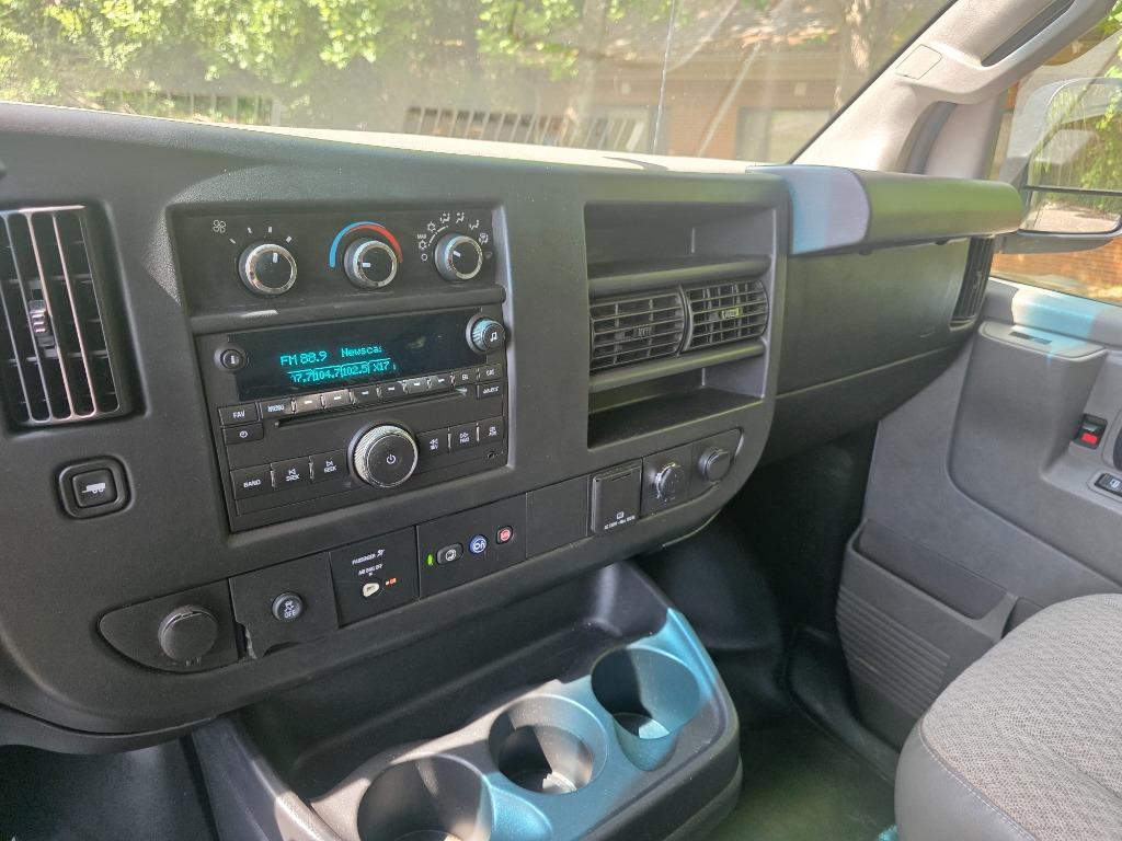 2016 Chevrolet G3500 Vans - $34,990