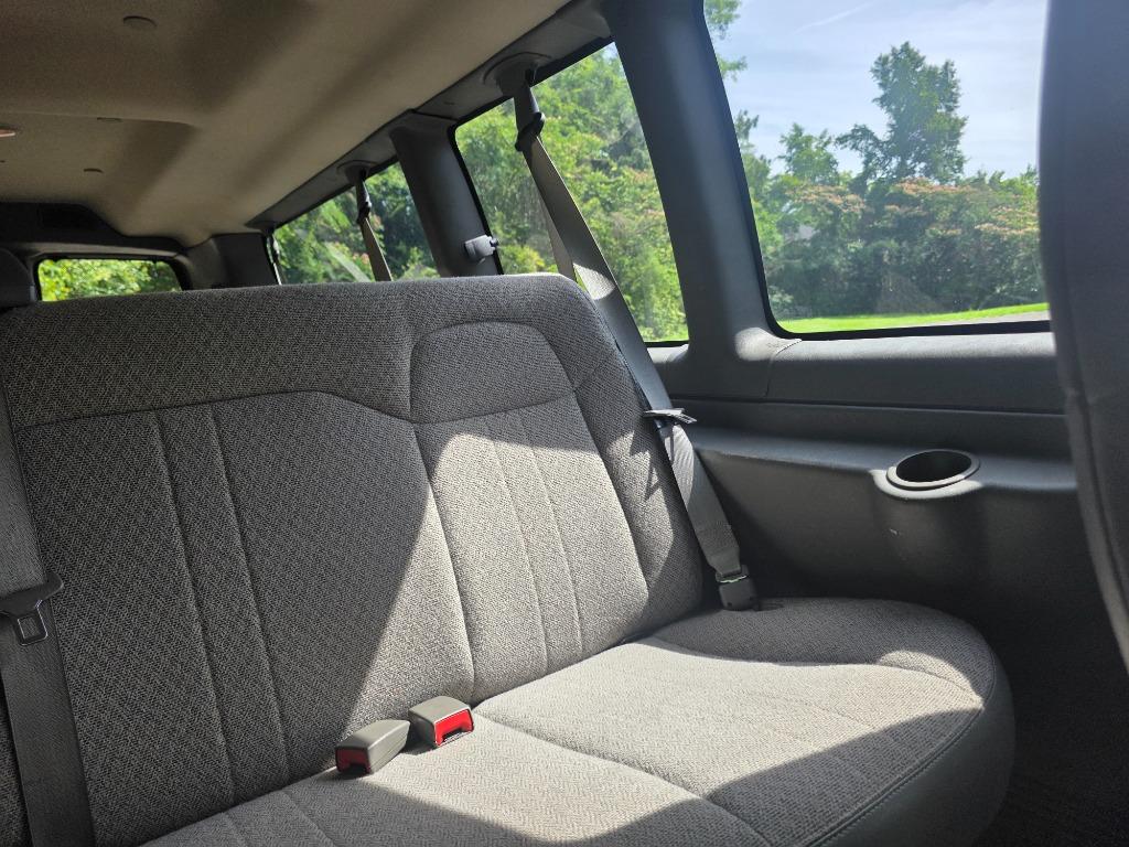 2016 Chevrolet G3500 Vans - $34,990