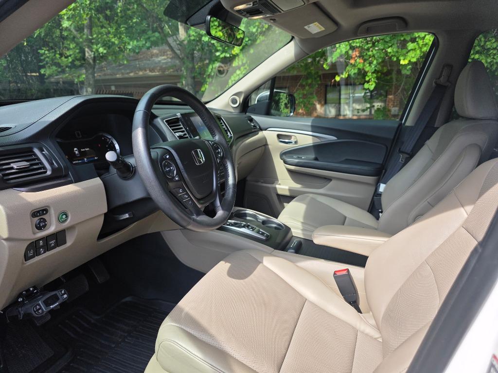 2022 Honda Ridgeline - $35,990