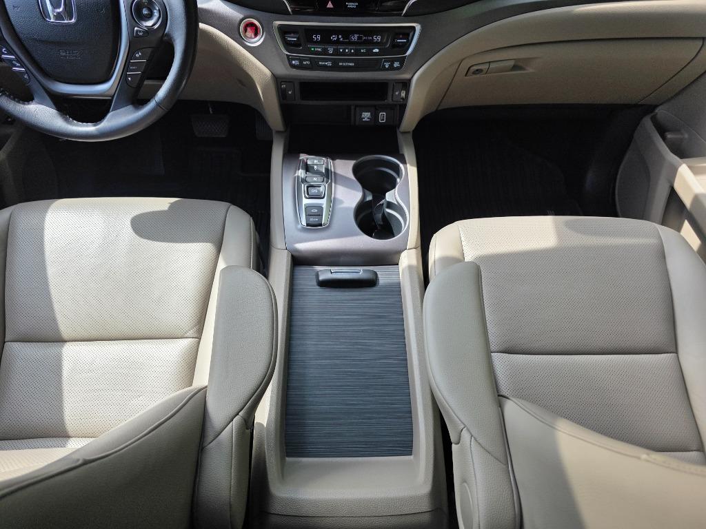 2022 Honda Ridgeline - $35,990
