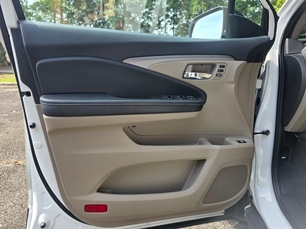 2022 Honda Ridgeline - $35,990
