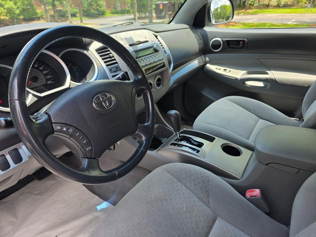2006 Toyota Tacoma - $17,990
